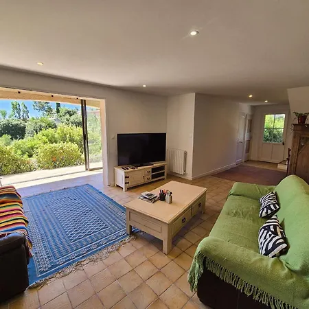 Jolie Villa, Climatisation, Wifi, Jardin, Proche וילה סן-מנדרייה-סור-מר